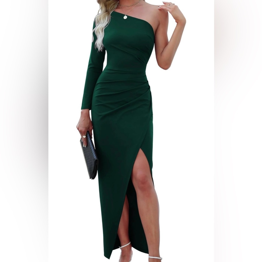Elegant Green One-Shoulder Dress